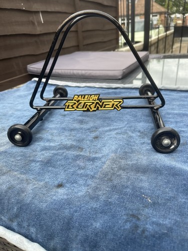 Wheel stand black - 20”, gold