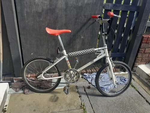 Old bmx 1980s loop - 1980s,