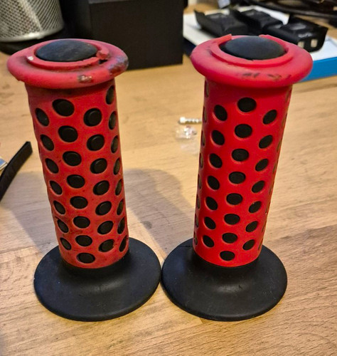 Original vintage 1980 red - original, 1980's
