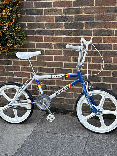 Rare pair 1984 team burner - pair,
